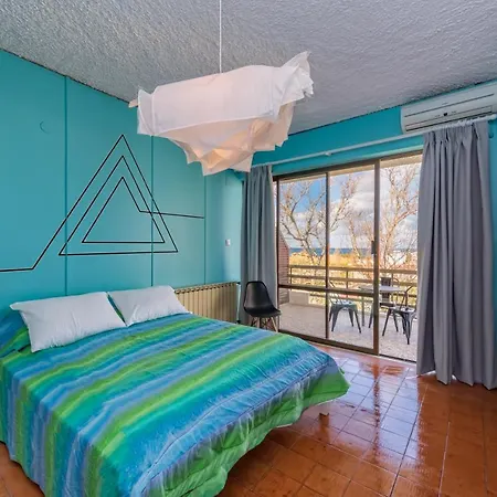 The Bongos Hotel *